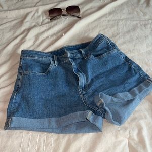 & Denim size US small shorts